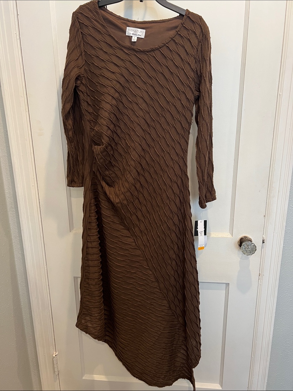 Signature by Robbie Bee Brown Textured Long-Sleeve Midi Dress